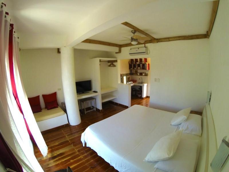 Lanterna Hotel Boracay Balabag  Zimmer foto